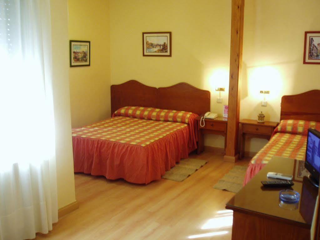 Hostal Santo Tome Toledo Luaran gambar